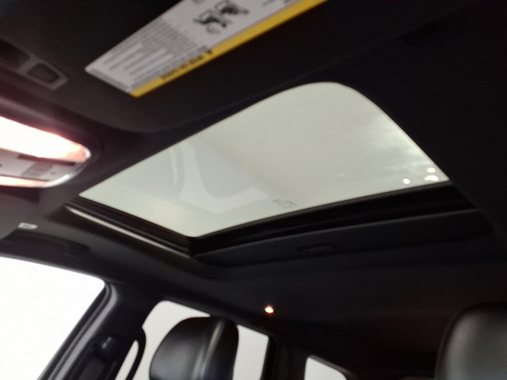 Photo 23 of this JEEP GRAND CHEROKEE