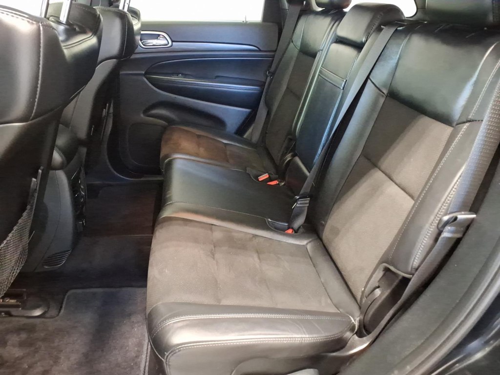Photo 22 of this JEEP GRAND CHEROKEE