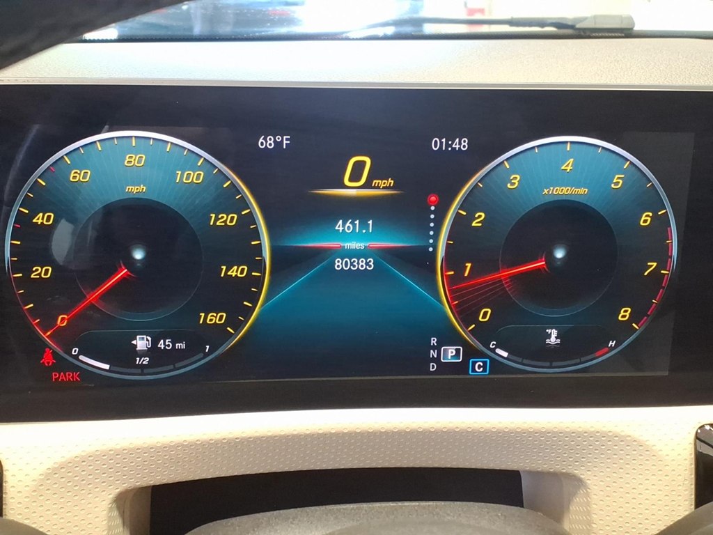 Photo 11 of this MERCEDES-BENZ CLA