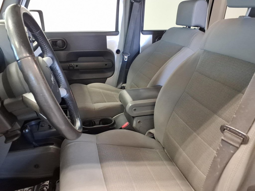 Photo 13 of this JEEP WRANGLER UNLIMI