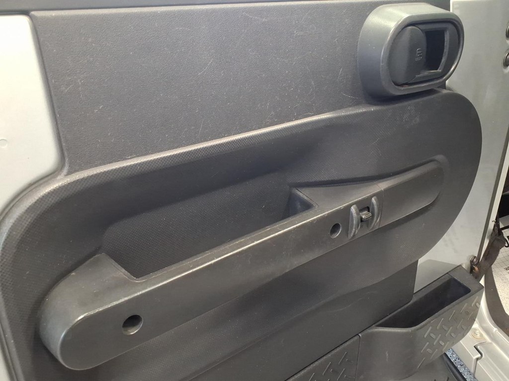 Photo 8 of this JEEP WRANGLER UNLIMI