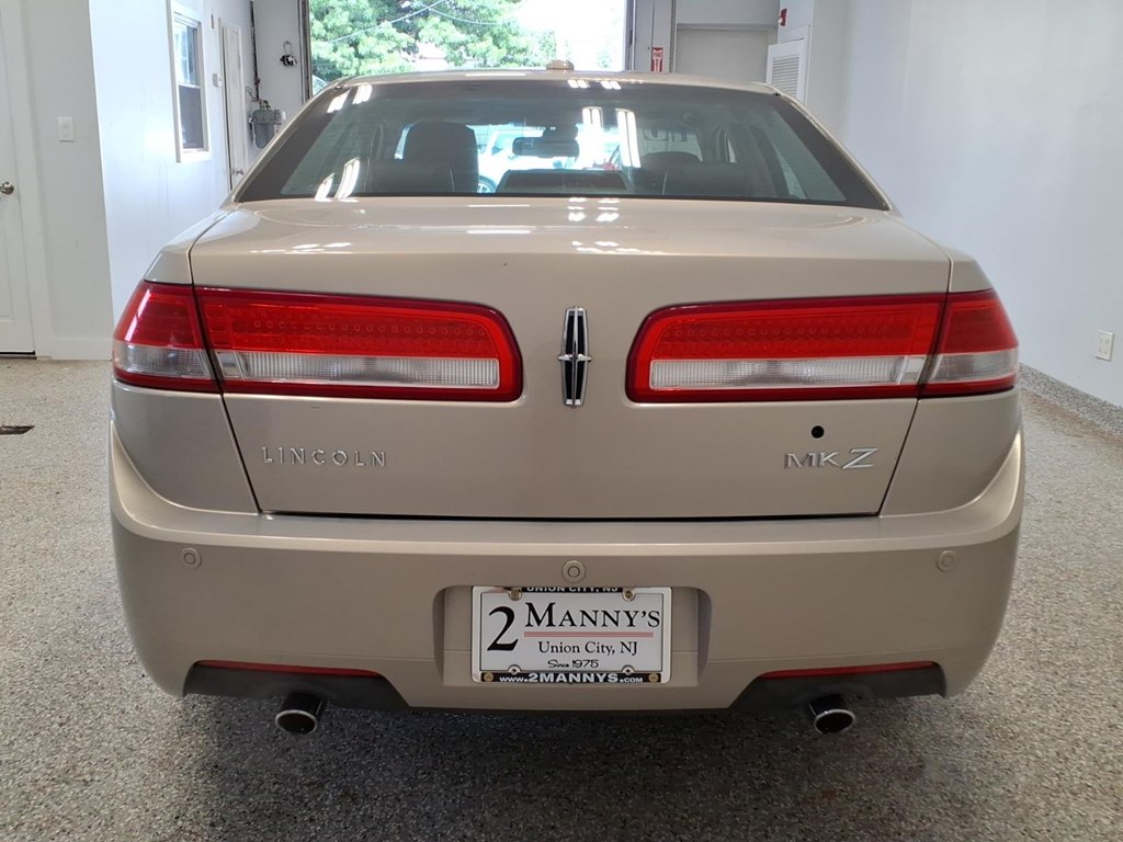 Photo 5 of this LINCOLN MKZ