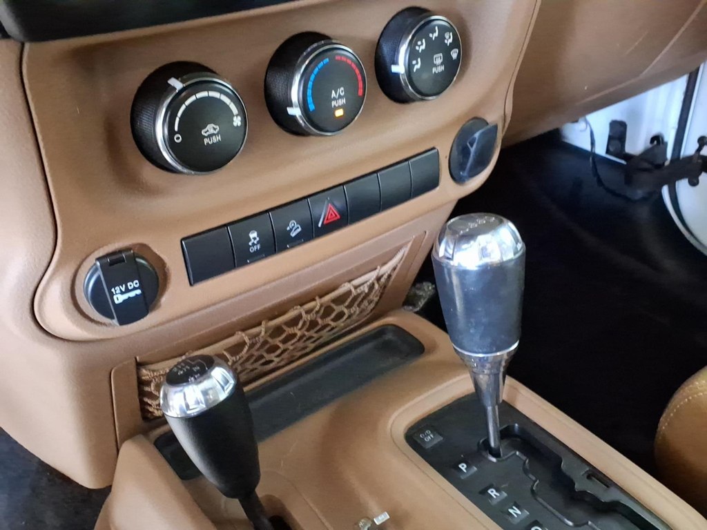 Photo 14 of this JEEP WRANGLER