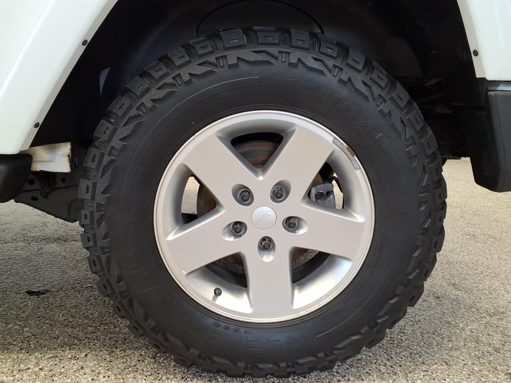 Photo 7 of this JEEP WRANGLER