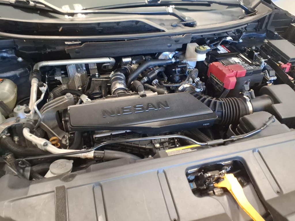 Photo 22 of this NISSAN ROGUE
