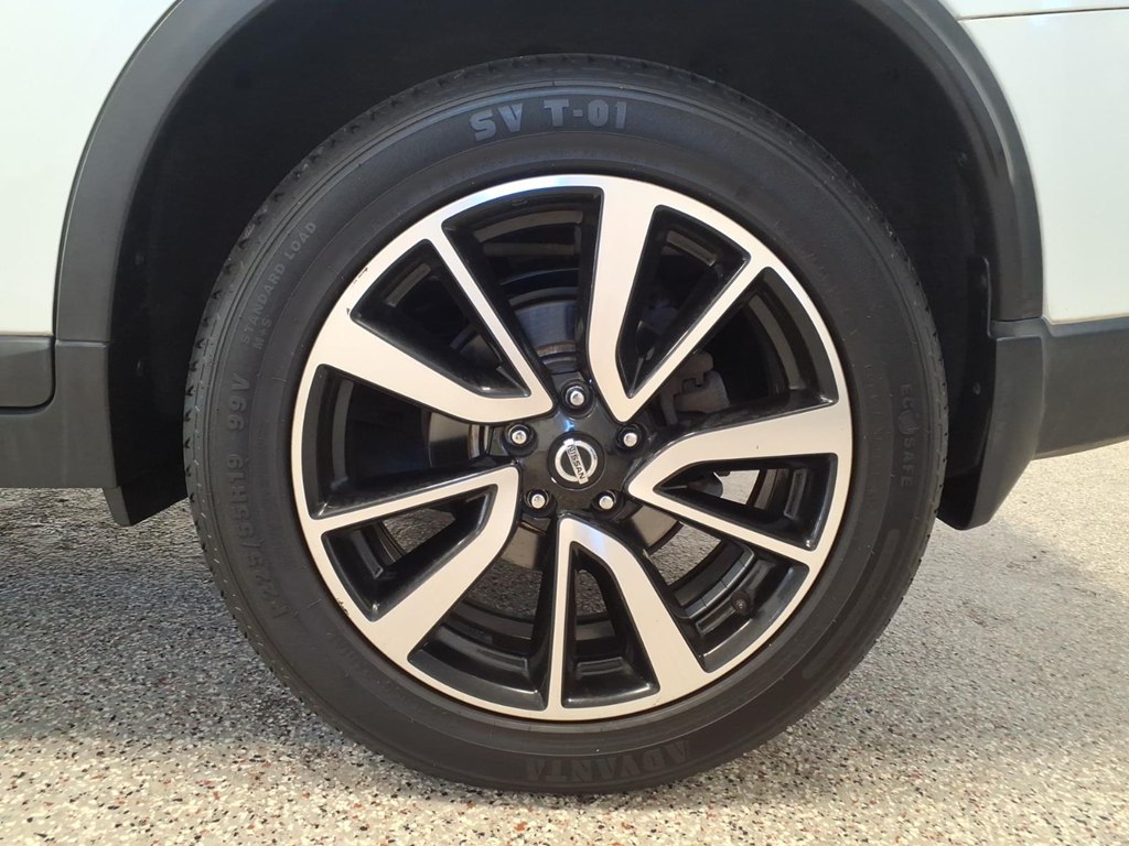 Photo 7 of this NISSAN ROGUE