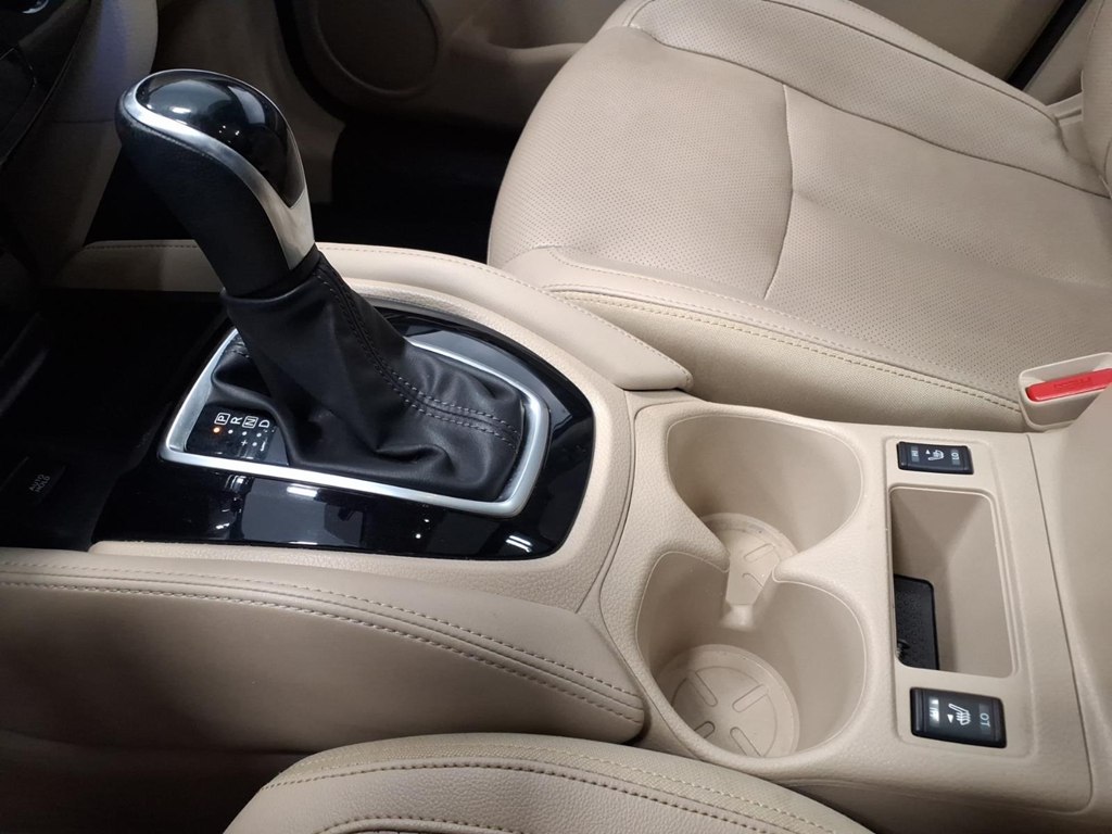 Photo 19 of this NISSAN ROGUE