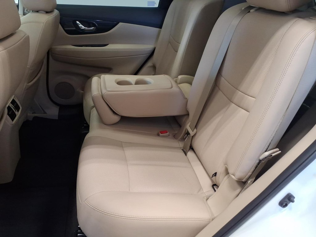 Photo 23 of this NISSAN ROGUE