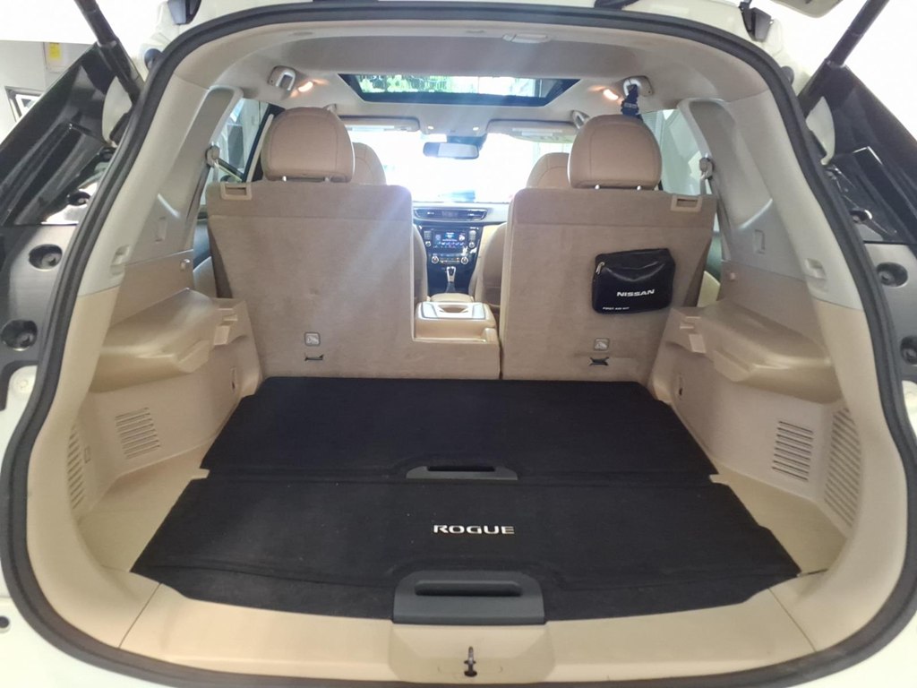 Photo 27 of this NISSAN ROGUE