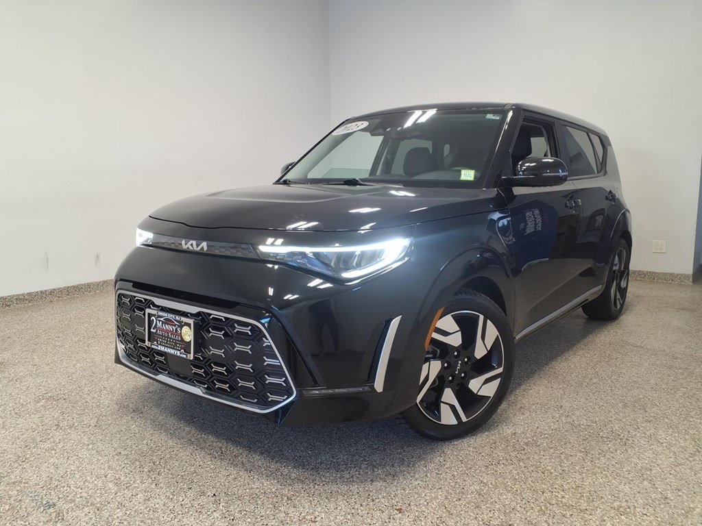  2023 Kia Soul GT-Line FWD   