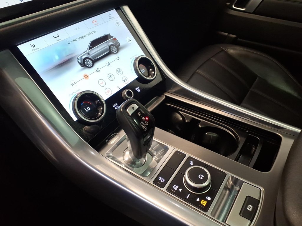 Photo 17 of this LAND ROVER RANGE ROVER SPO