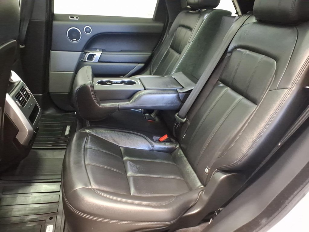 Photo 21 of this LAND ROVER RANGE ROVER SPO