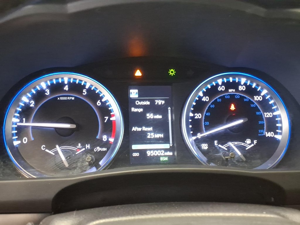 Photo 12 of this TOYOTA HIGHLANDER
