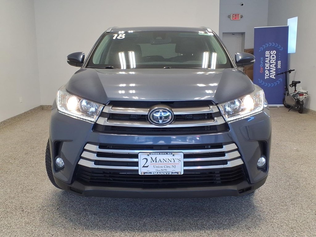 Photo 2 of this TOYOTA HIGHLANDER