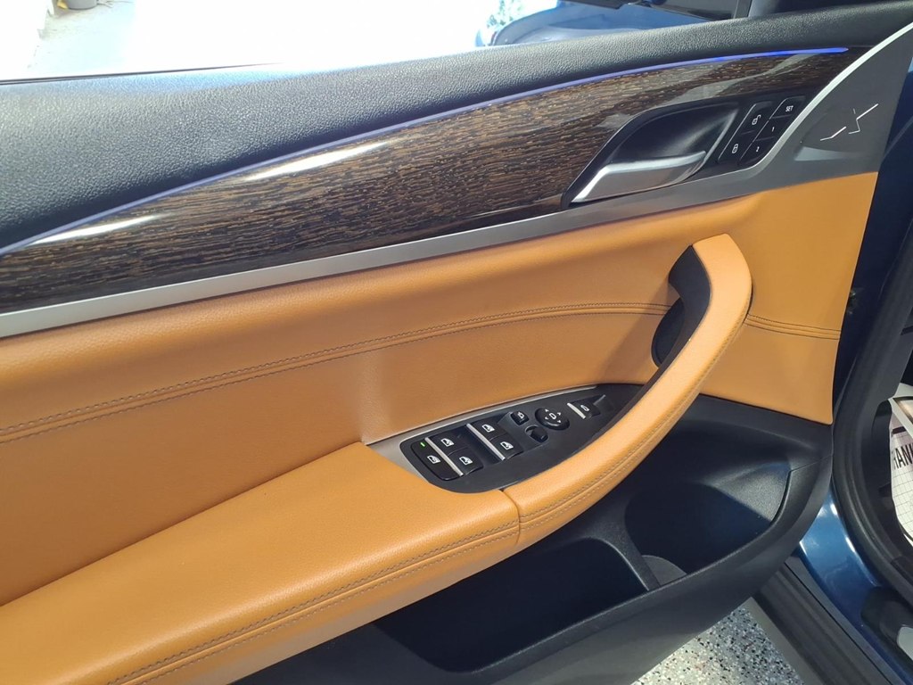 Photo 8 of this BMW X3