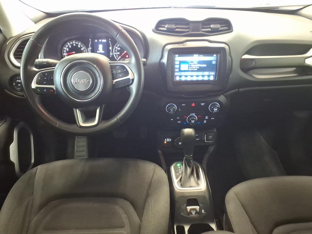 Photo 9 of this JEEP RENEGADE