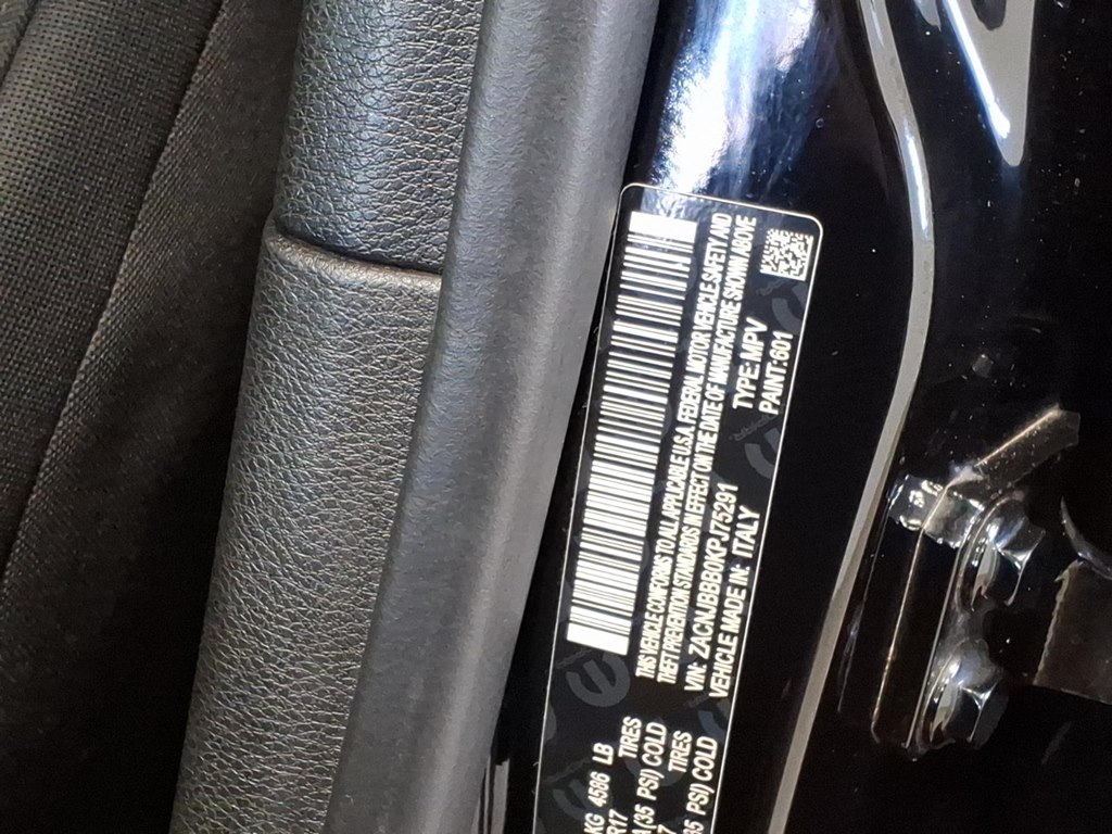 Photo 22 of this JEEP RENEGADE