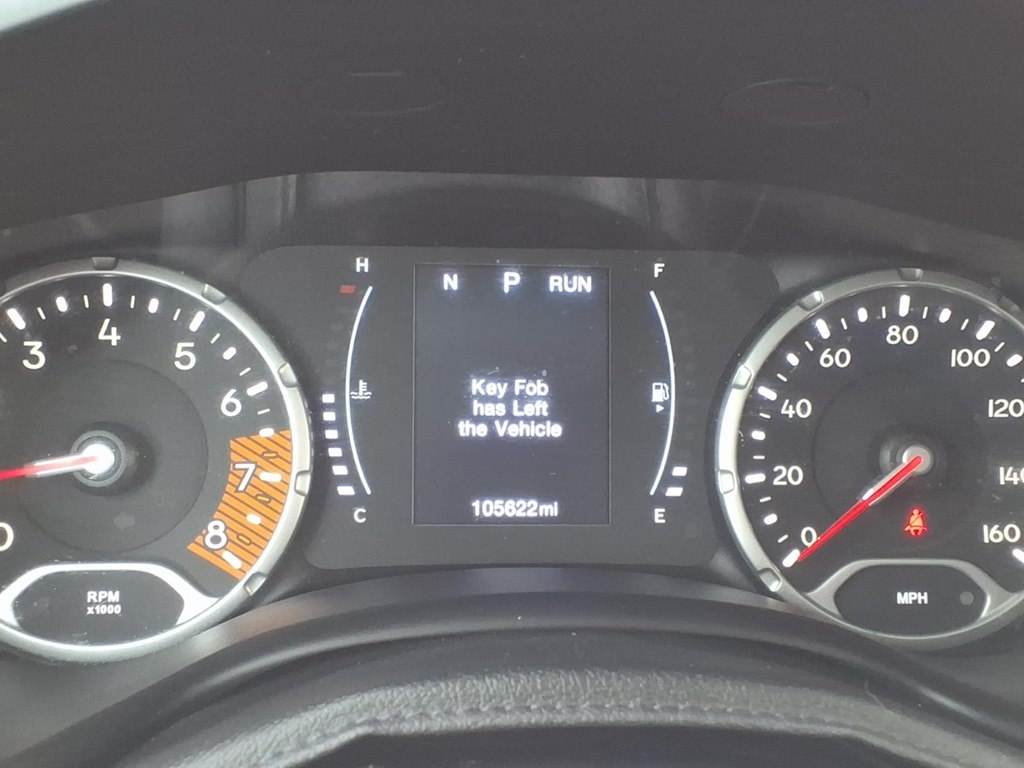 Photo 11 of this JEEP RENEGADE