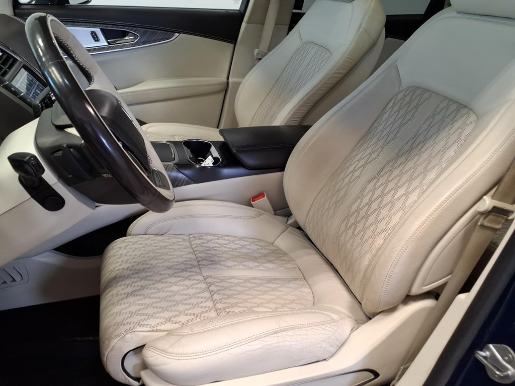 Photo 18 of this LINCOLN NAUTILUS