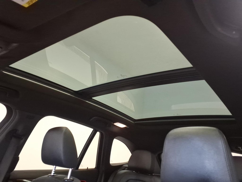Photo 20 of this BMW X1