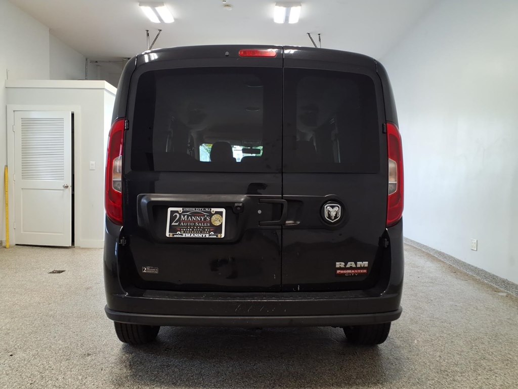 Photo 5 of this RAM PROMASTER CITY