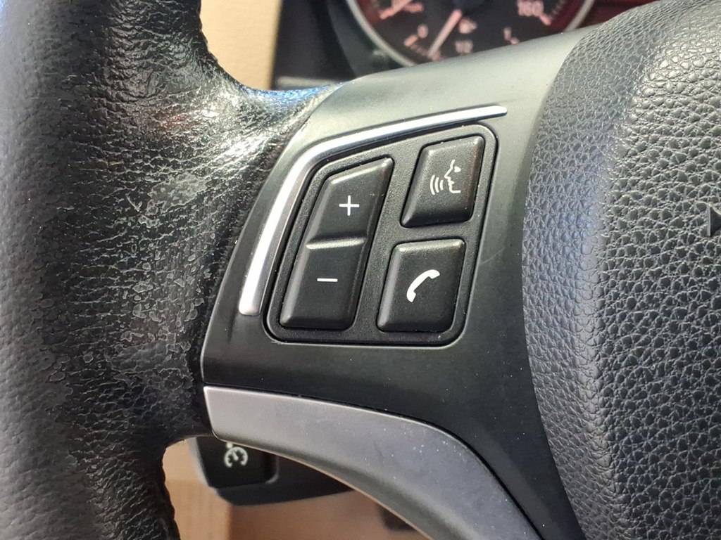 Photo 10 of this BMW X1