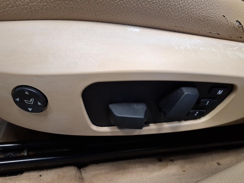 Photo 19 of this BMW X1