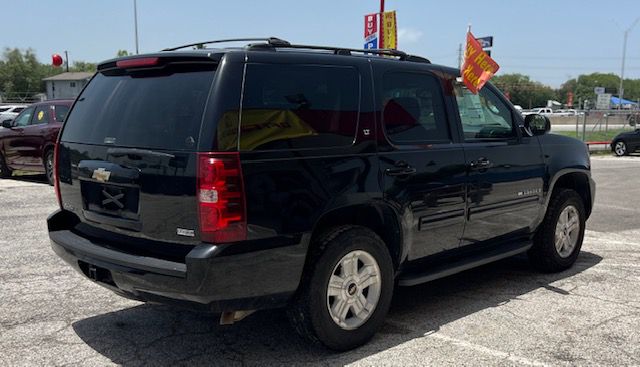 Photo 4 of this CHEVROLET TAHOE