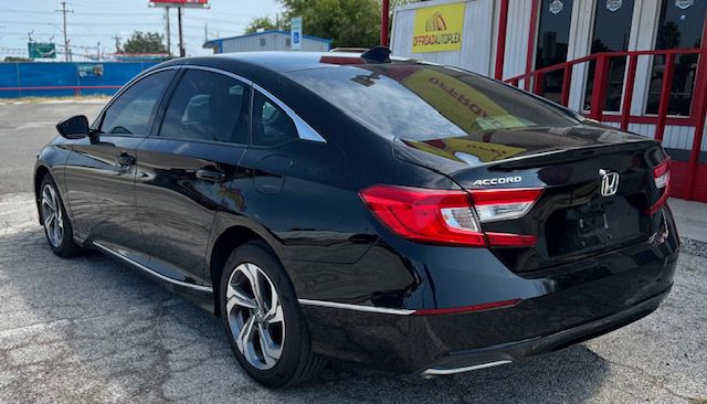 Photo 5 of this HONDA ACCORD