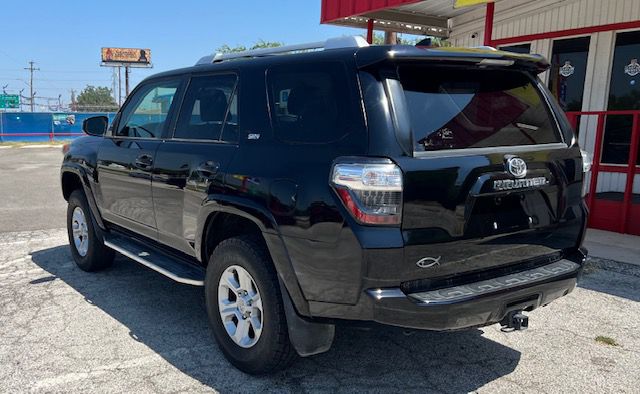 Photo 4 of this TOYOTA 4RUNNER