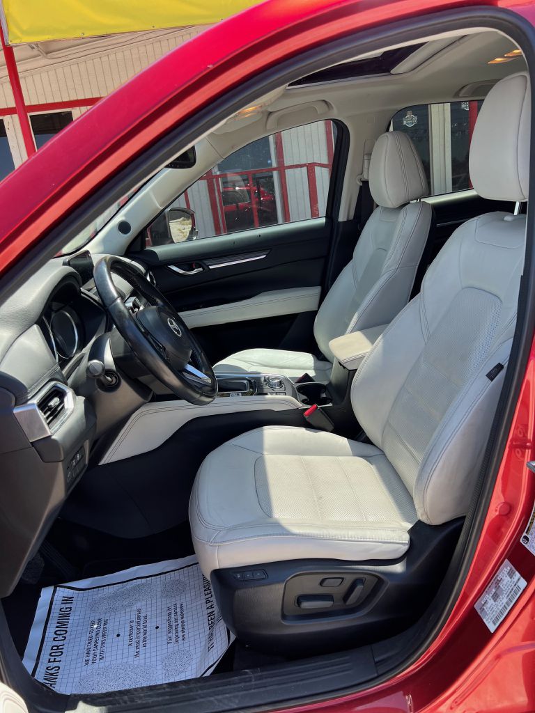 Photo 3 of this MAZDA CX-5