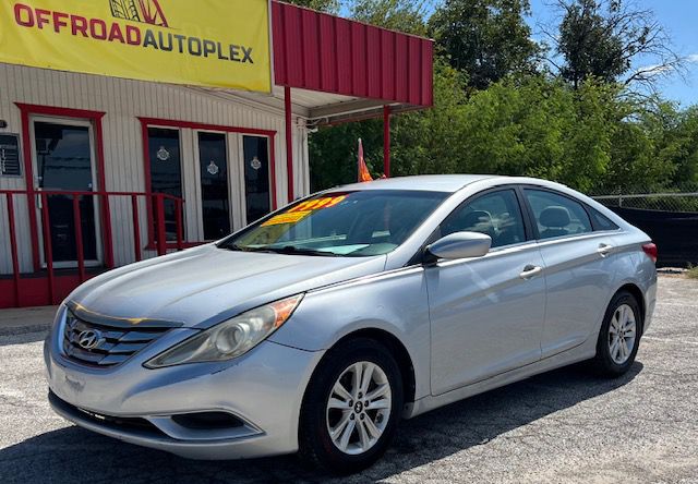 Photo 10 of this HYUNDAI SONATA