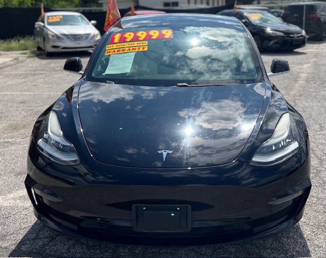 Photo 2 of this TESLA MODEL 3