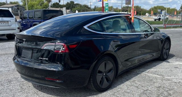 Photo 4 of this TESLA MODEL 3
