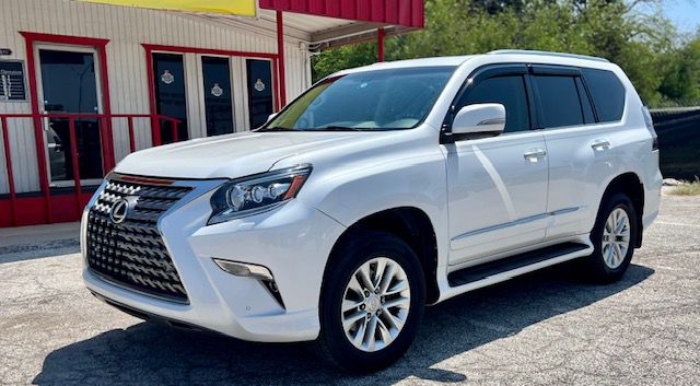 Photo 8 of this LEXUS GX