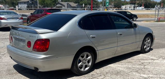 Photo 4 of this LEXUS GS