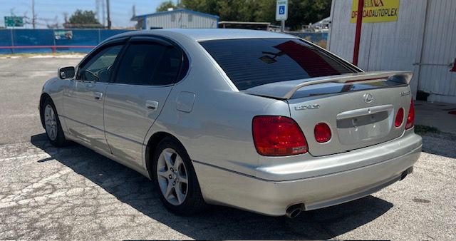 Photo 5 of this LEXUS GS
