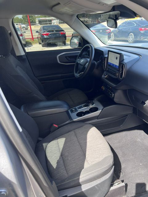 Photo 8 of this FORD BRONCO SPORT