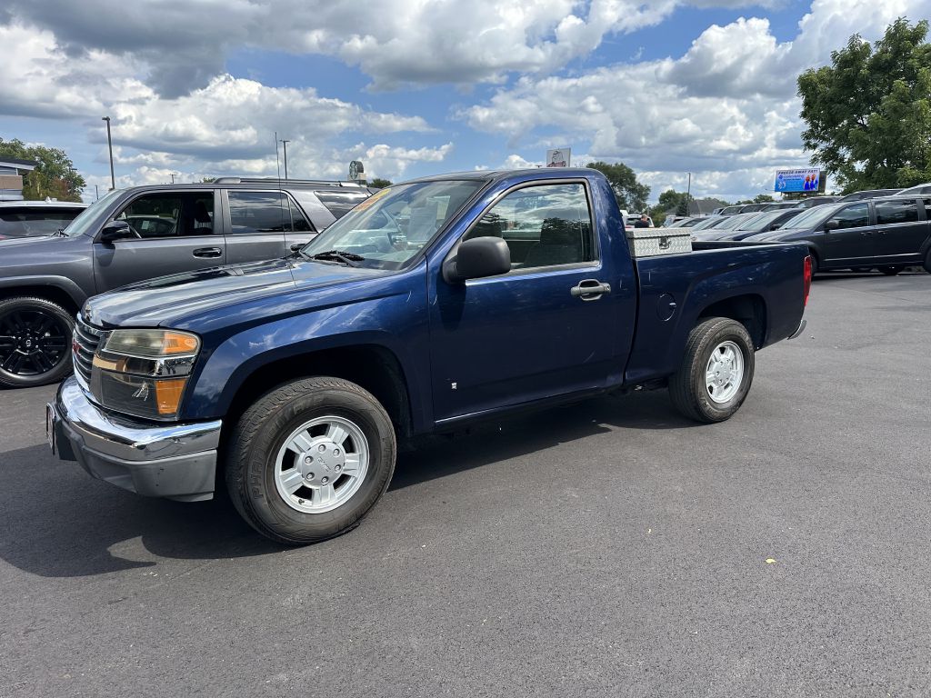 Photo 3 of this GMC CANYON