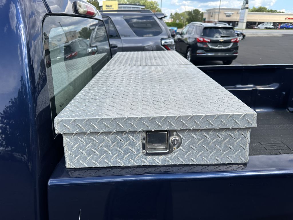 Photo 6 of this GMC CANYON