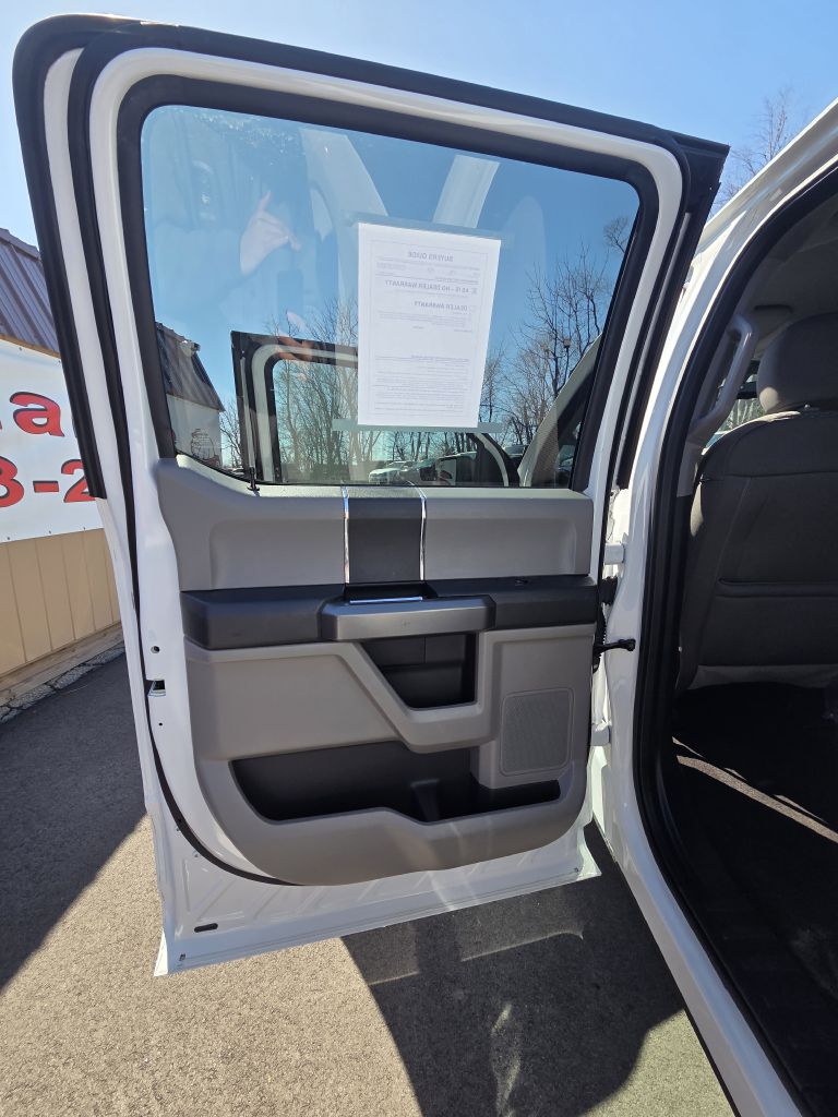 Photo 9 of this FORD F150