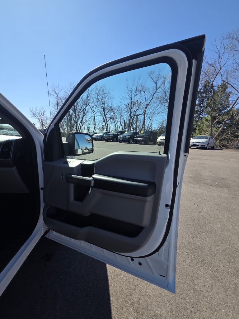Photo 11 of this FORD F150