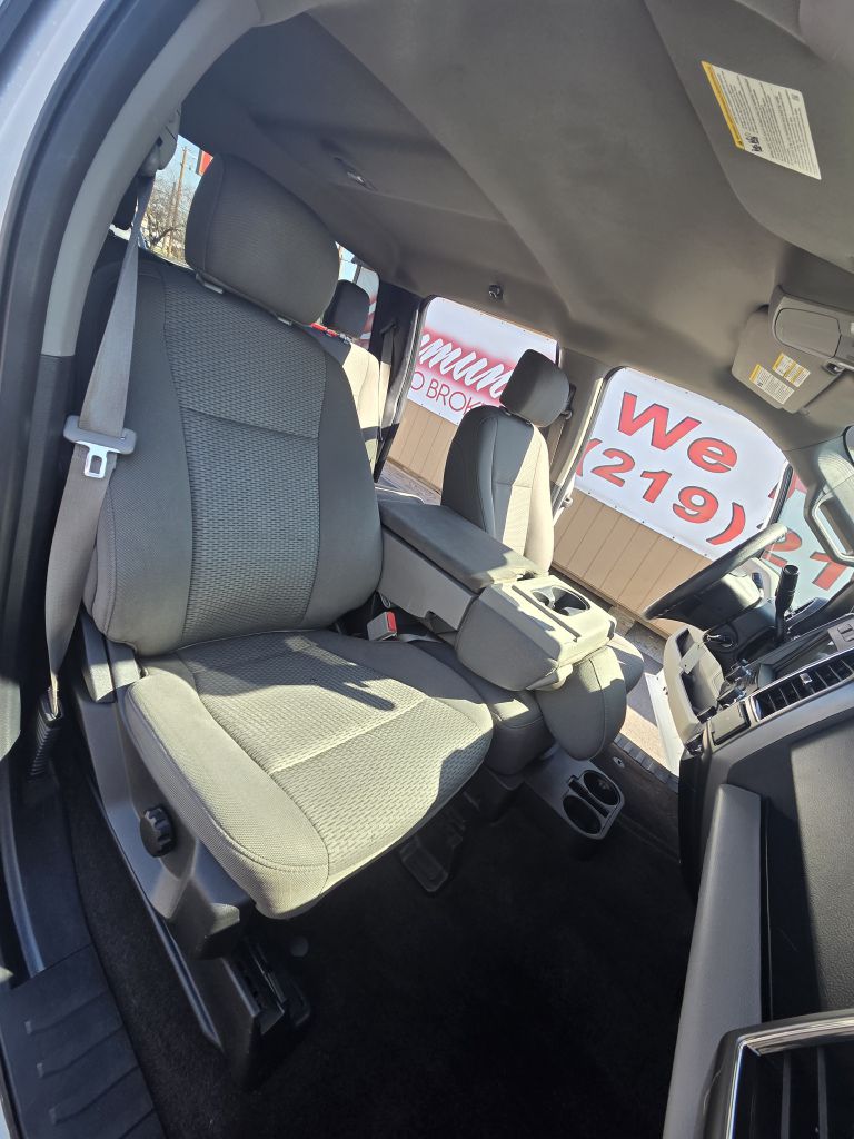 Photo 13 of this FORD F150