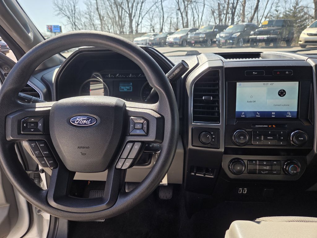 Photo 17 of this FORD F150