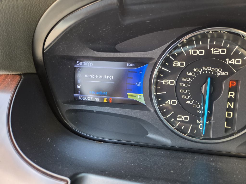 Photo 24 of this FORD EDGE