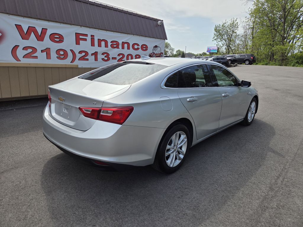Photo 6 of this CHEVROLET MALIBU