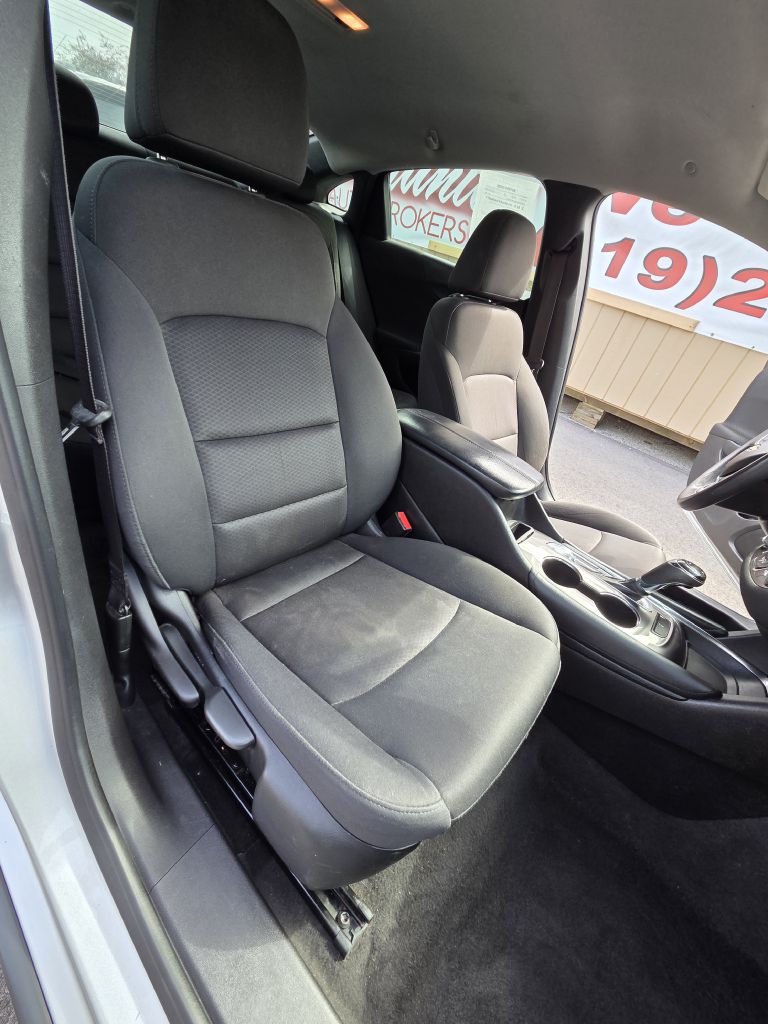 Photo 20 of this CHEVROLET MALIBU