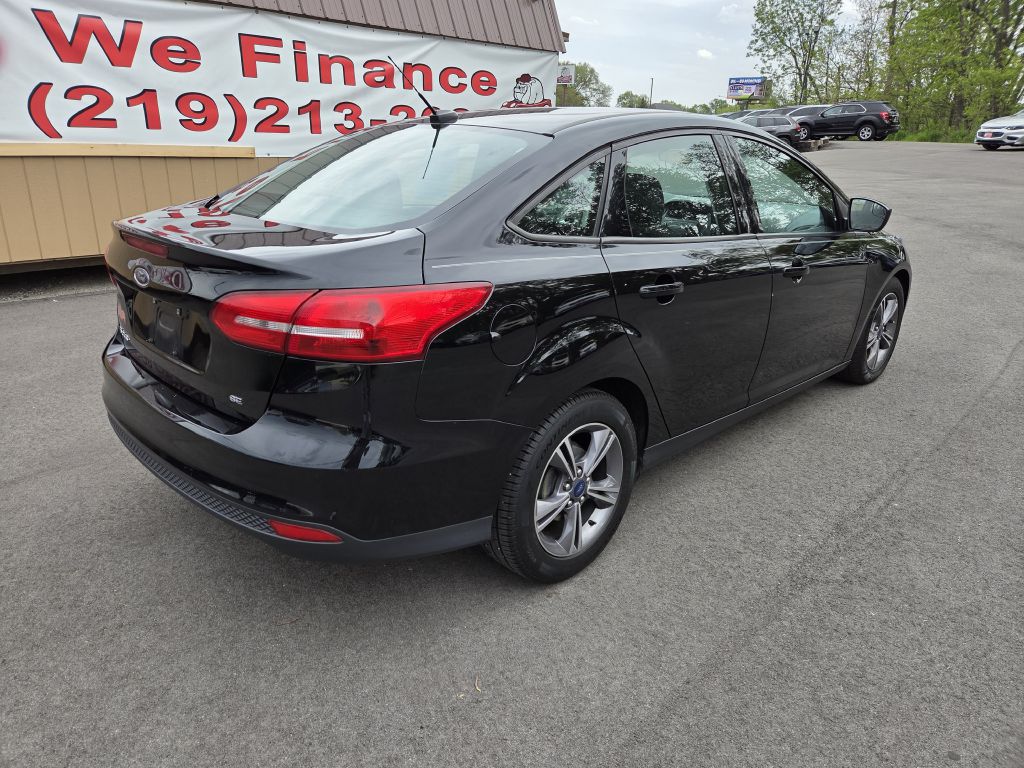 Photo 6 of this FORD FOCUS