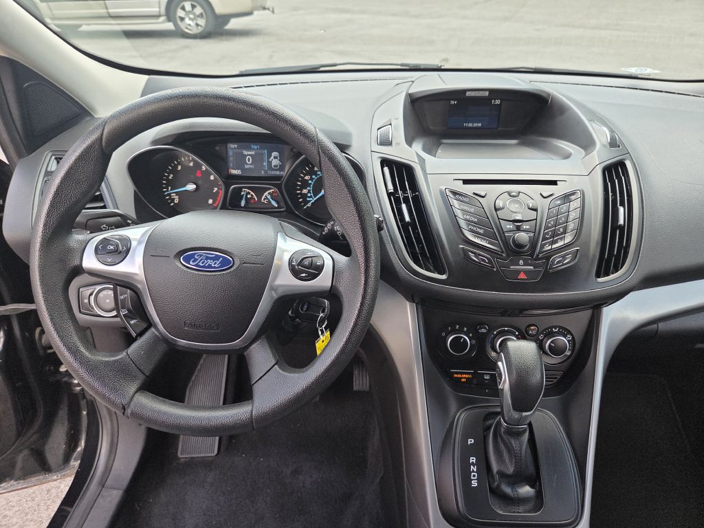 Photo 21 of this FORD ESCAPE