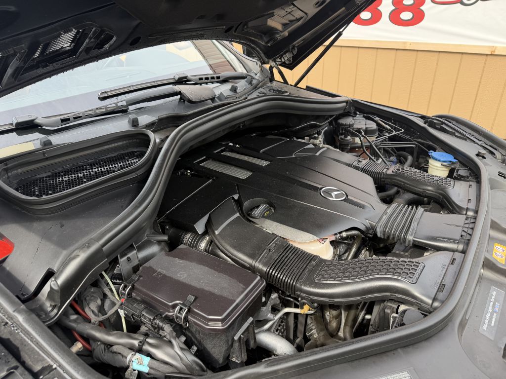 Photo 31 of this MERCEDES-BENZ GLS450